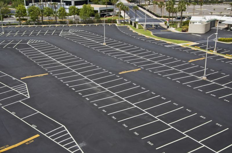 Commercial Parking Lot Sealing in Tampa, FL